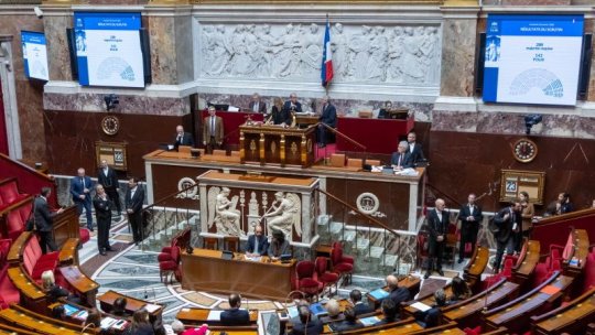 Franța: Noi moțiuni de cenzură împotriva guvernului