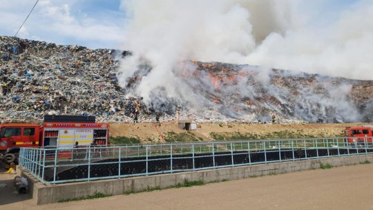 Autorităţile încearcă să închidă gropile de gunoi neconforme