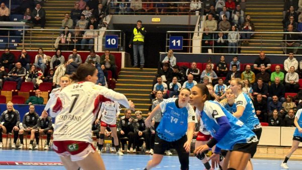 Handbal: CSM București calificată direct în sferturile Ligii Campionilor