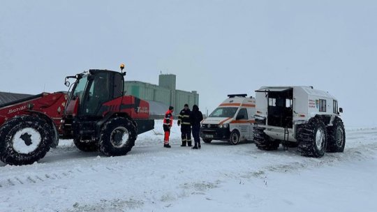 MAI: Viscolul blochează drumuri și porturi. Întârzieri la aeroportul "Henri Coandă"