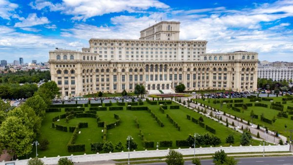 Subiecte pe agendele Senatului şi Camerei Deputaţilor