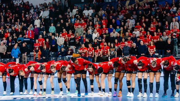 Handbal: Bistrița câștigă în Liga Campionilor, Rapidul pierde în European League