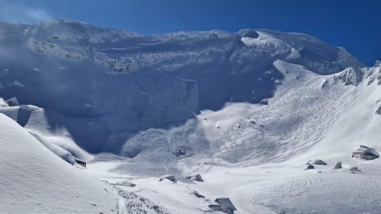 Avalanșă de mari dimensiuni în zona Bâlea Lac