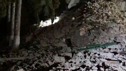 VIDEO: Turla unei biserici din Cehu Silvaniei s-a prăbușit