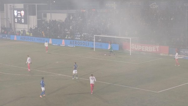 Superliga: Victorie pentru Dinamo și CFR Cluj