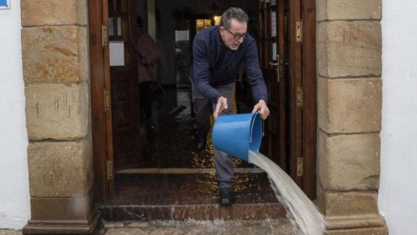 Furtuna Leonardo provocă inundații în Peninsula Iberică