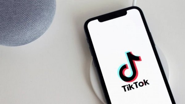 Interacțiunea cu platforma TikTok „creează dependență”