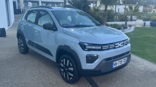 Dacia Spring merge mai departe...