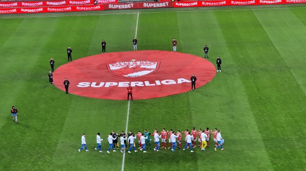 Superliga: Dinamo și Universitatea Craiova s-au blocat reciproc pe Arena Națională