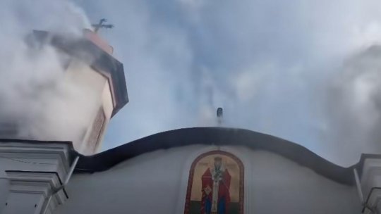 VIDEO: Incendiu puternic la biserica din comuna prahoveană Puchenii Mari