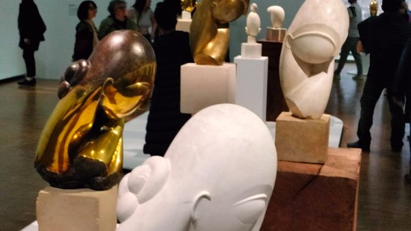 La Berlin s-a deschis o expoziţie retrospectivă a operei lui Constantin Brâncuşi