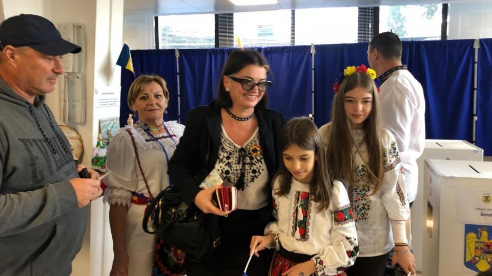 Peste 7.000 de români s-au prezentat la urne în străinătate