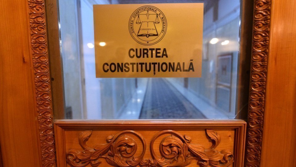CCR analizează ultimele contestaţii privind unele candidaturi la alegerile prezidenţiale