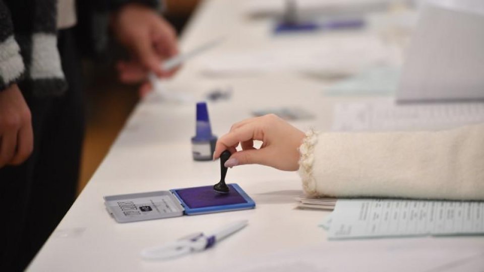 Alegeri prezidențiale 2025. Secțiile de vot s-au deschis în România