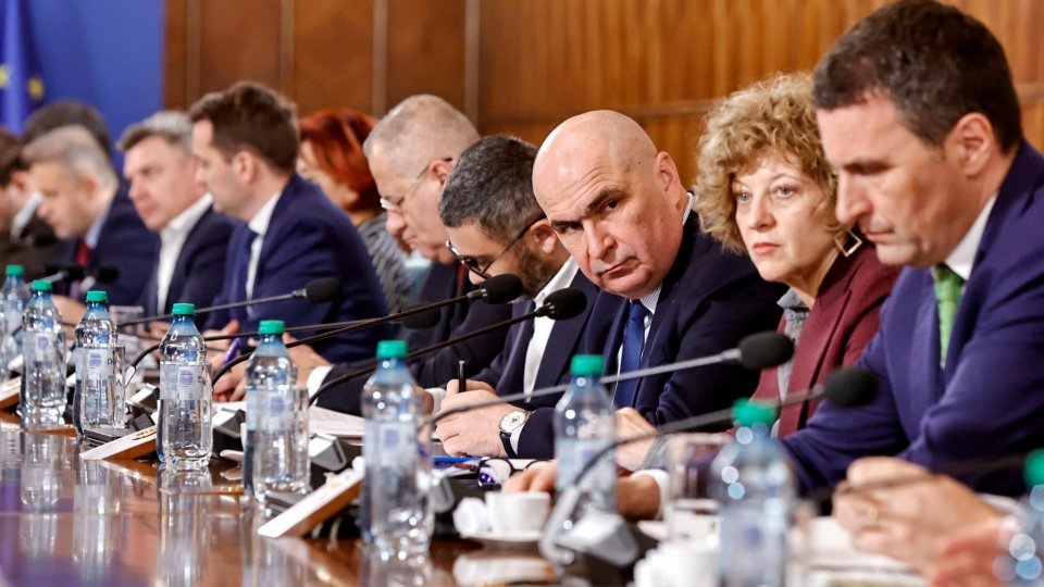 Guvernul Bolojan decide reforma administrativă și relansarea economică