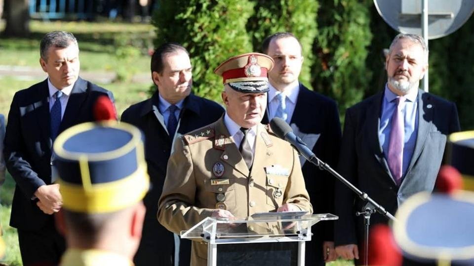 Militarii români, omagiați de Ziua Armatei