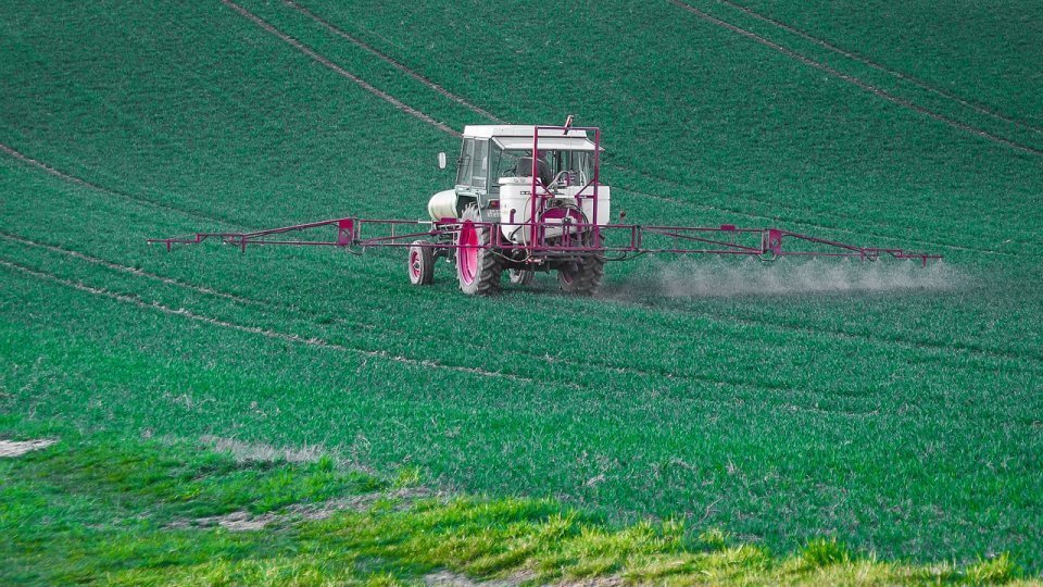 România pledează pentru constituirea unui fond de criză dedicat producătorilor agricoli