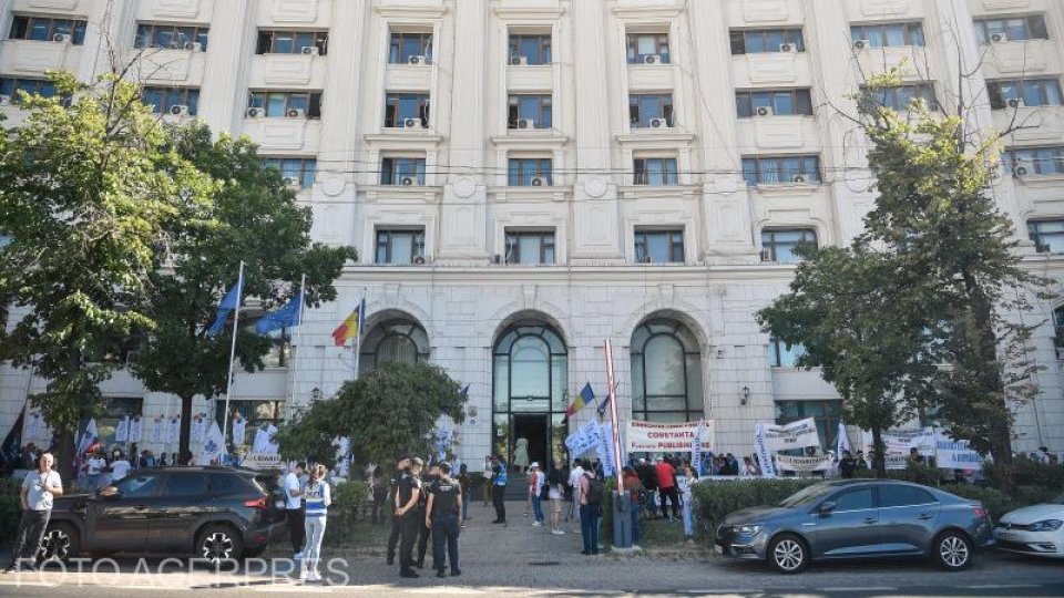 Măsurile de austeritate „afectează întreaga economie”