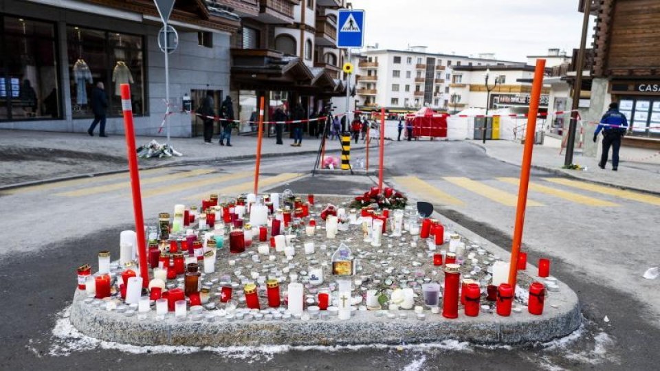 Tragedia din Elveția: Artificiile ar fi declanșat incendiul mortal din club, spun anchetatorii