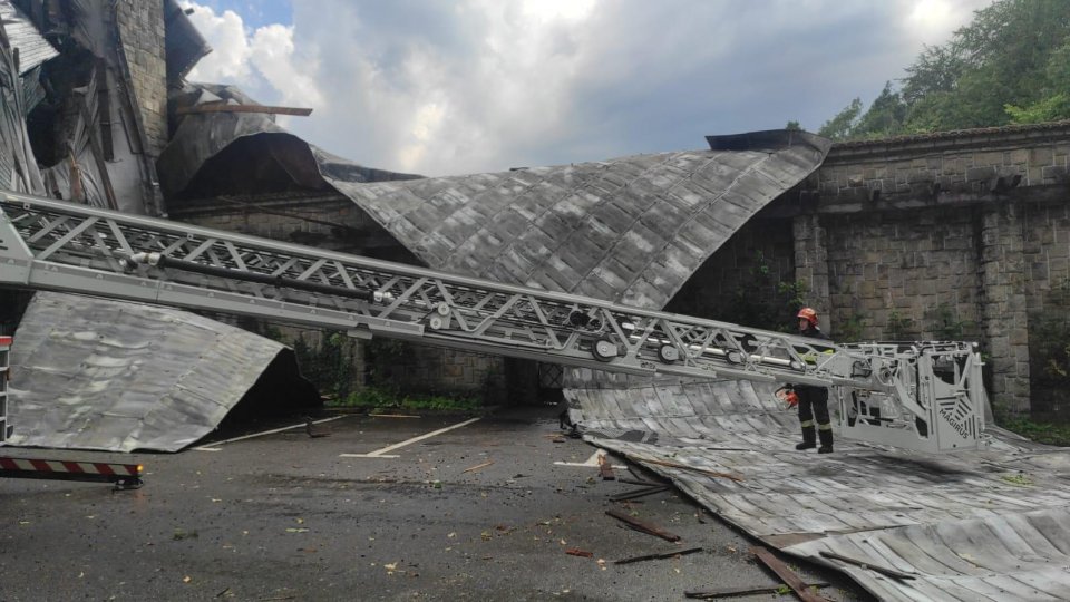 FOTO: Furtună puternică la Sinaia