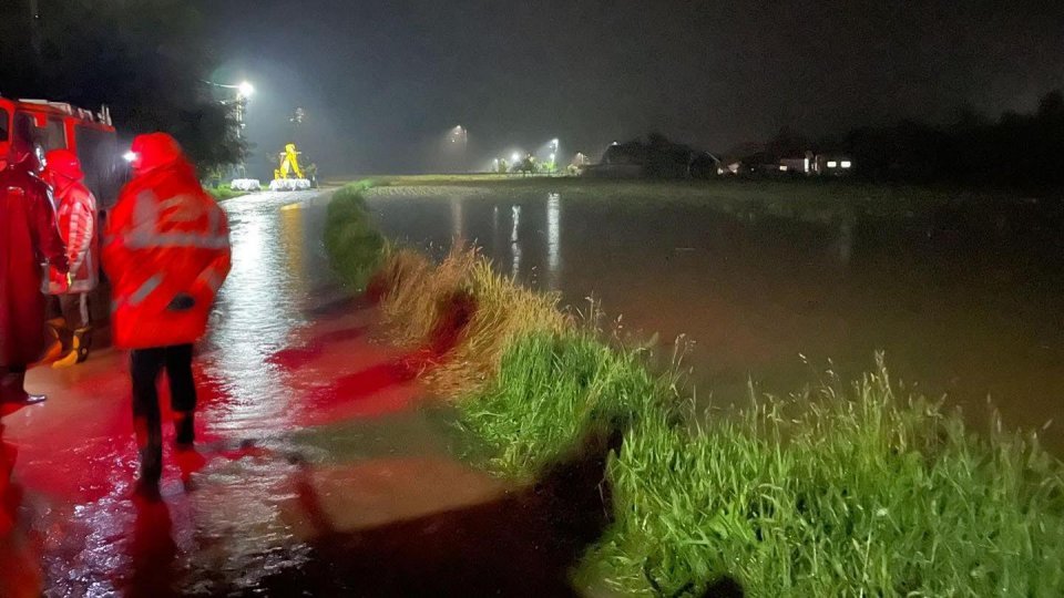 70 de localităţi din 14 judeţe au fost afectate de ploile abundente