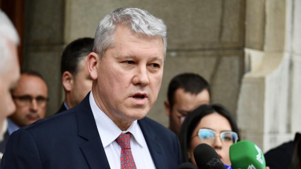 PNL îl susţine pe Nicuşor Dan în turul doi