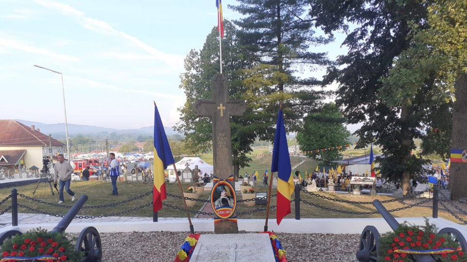 Mii de oameni la Serbările naționale de la Ţebea, dedicate memoriei lui Avram Iancu
