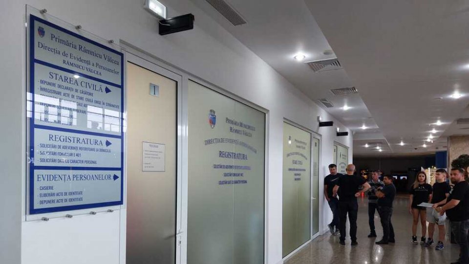 Este posibilă reducerea cu 20% a numărului de posturi din administraţia publică locală