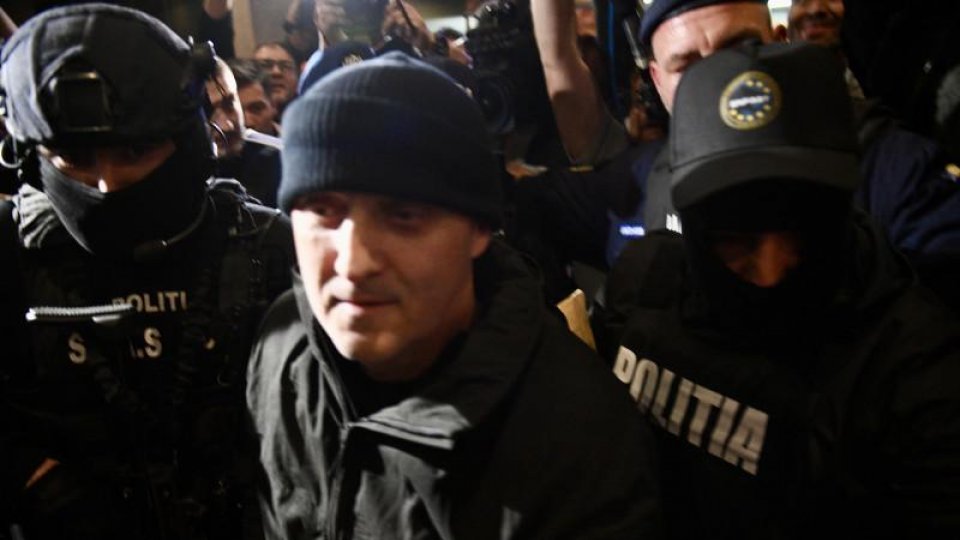 Potra, adus în ţară sub escortă, împreună cu fiul şi nepotul său