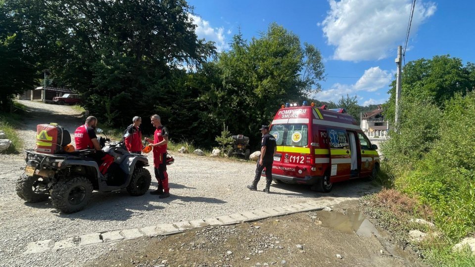 Femeia care a fost surprinsă de bolovani pe Valea Pietrelor a fost salvată