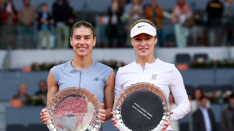 Tenis: Sorana Cîrstea câștigă turneul WTA 1000 de la Madrid la dublu