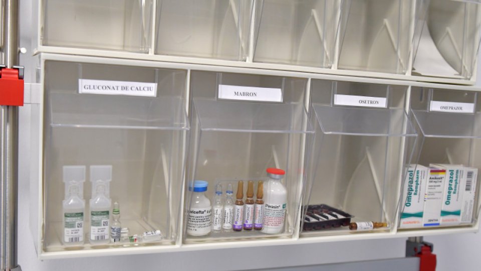 UE se confruntă cu o criză a medicamentelor din cauza dependenței de materiile prime din Asia