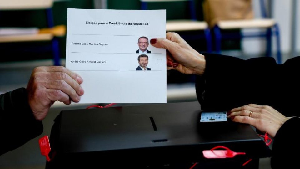 Portugalia: Turul doi de scrutin în alegerile prezidenţiale