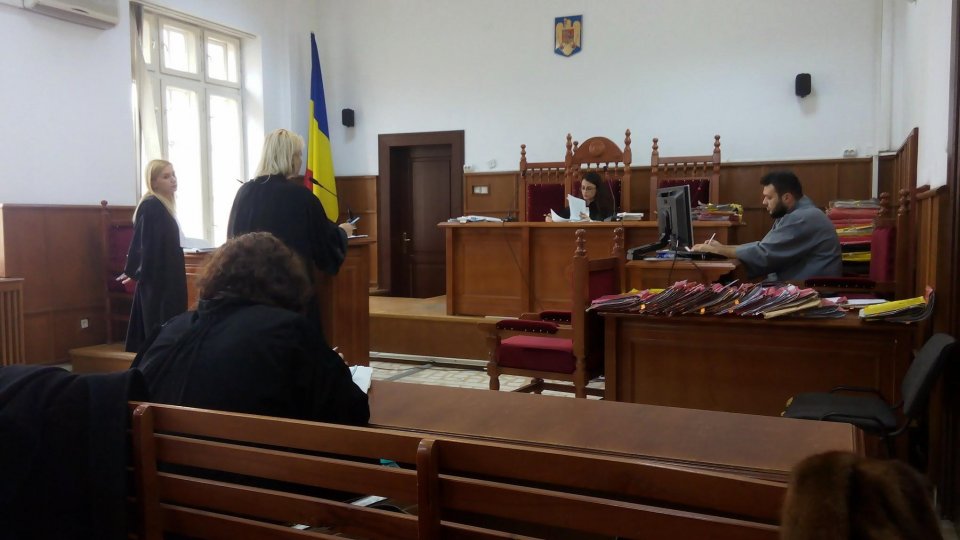Avocații cer „o abordare responsabilă” a reformei din justiţie
