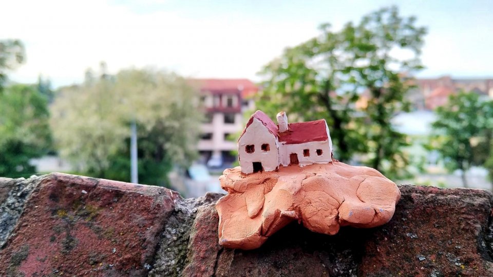 Sibiu: Cadouri inedite în prima zi de Paște de la un ceramist