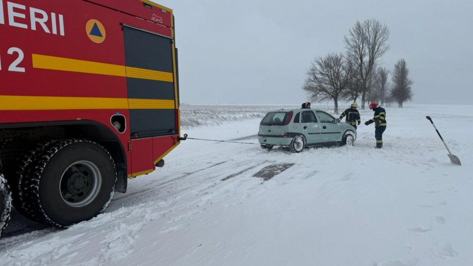Intervenții IGSU în 12 județe și București