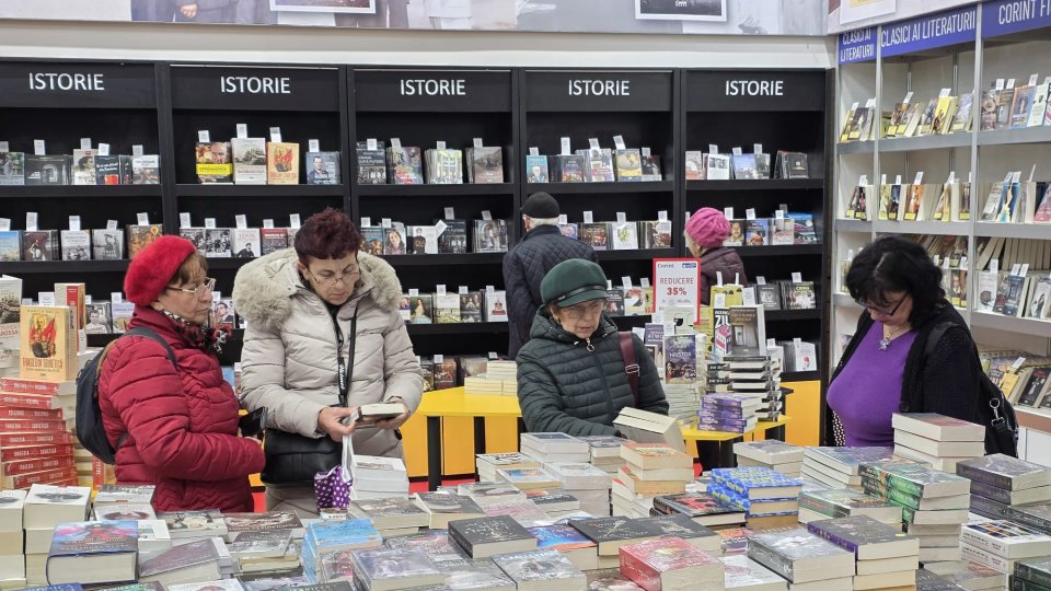 Vizitatori de toate vârstele, la Târgul de Carte Gaudeamus