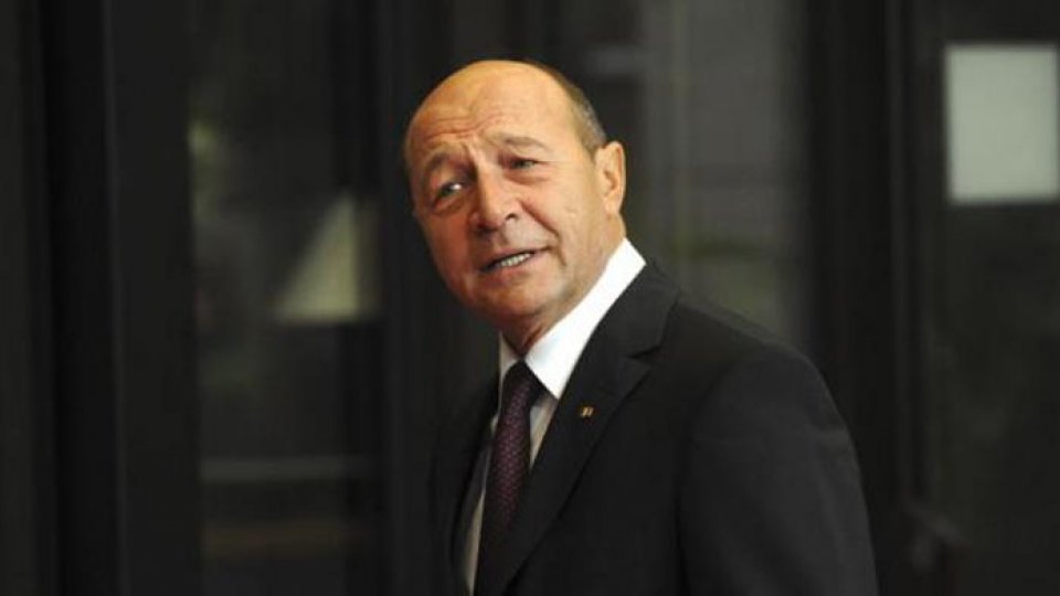 CCR a admis excepţia de neconstituţionalitate ridicată de Traian Băsescu împotriva legii prin care i-au fost retrase beneficiile