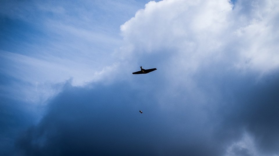 Ucraina anunță că a lovit mai multe avioane într-o bază din centrul Rusiei