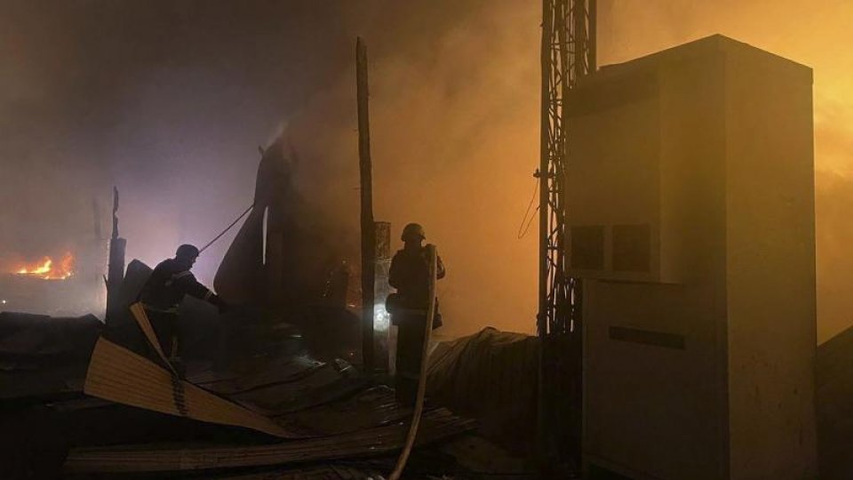 Cel puțin 23 de persoane au murit într-un incendiu produs la un club de noapte din India
