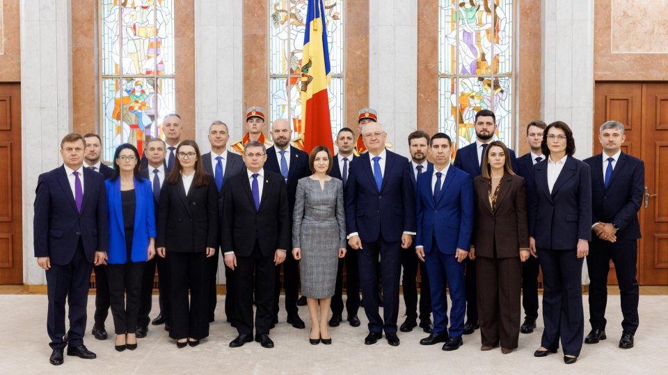Noul Guvern al Republicii Moldova a depus jurământul