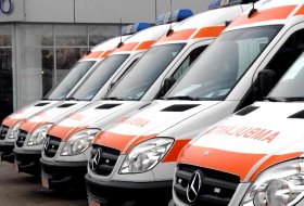 Unele ambulanţe stau &quot;pe dreapta&quot; din lipsa medicilor.