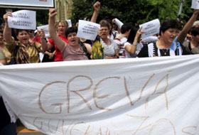 Proteste ale sindicaliştilor din administraţie, sănătate şi &icirc;nvăţăm&acirc;nt.