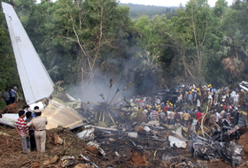 Accident aviatic &icirc;n India soldat cu 158 de morţi, arhivă.