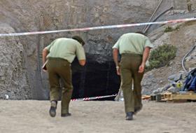 33 de mineri sunt blocaţi &icirc;n subteran din data de 5 august.