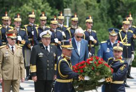 Ceremonii de Ziua Eroilor.