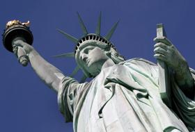 Statuia Libertăţii din New York.