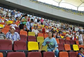 Vizitatori la Naţional Arena.