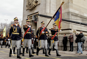 Parada de la Arcul de Triumf.