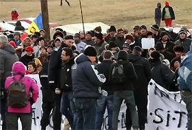 Proteste la Pungeşti (7.12.2013).